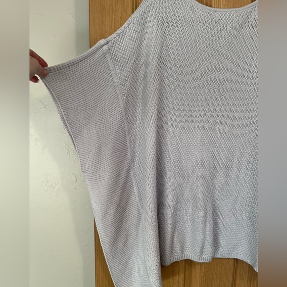 Loft Poncho Sweater - One size Fits All - Picture 12 of 13